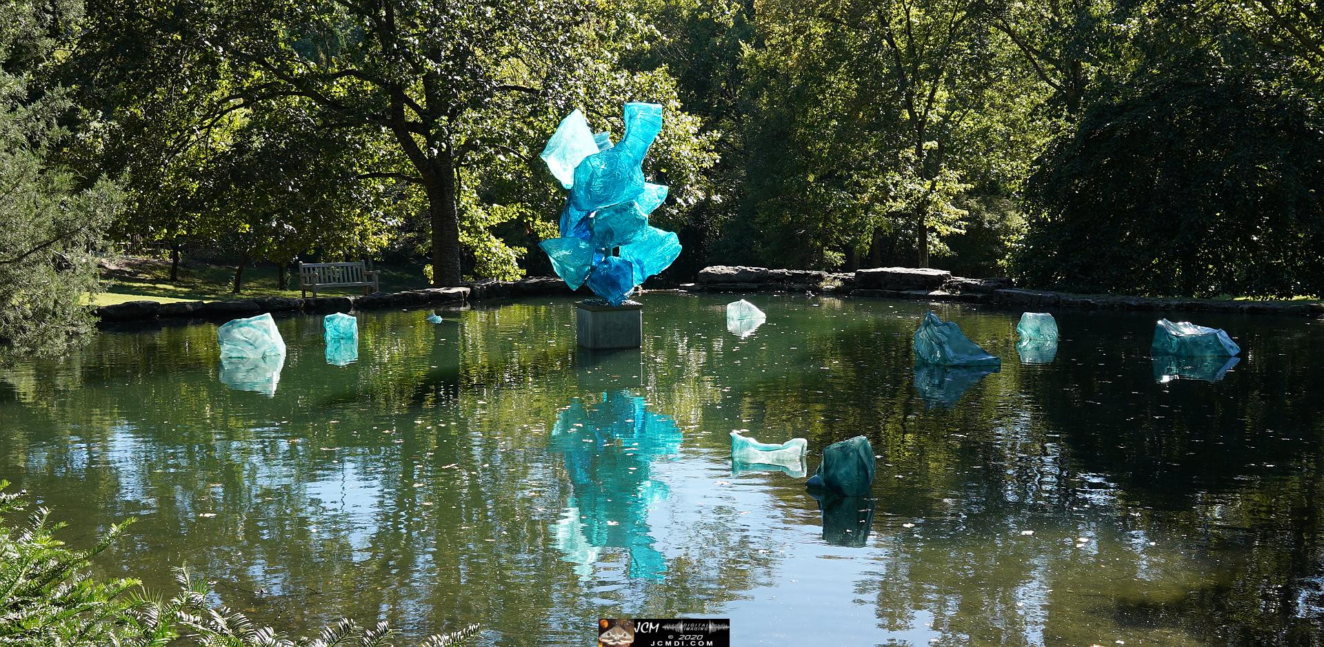 20200930 CheekWood Chihuly - Blue ice blocks in pond